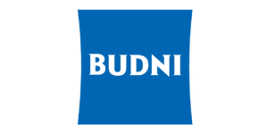 BUDNI-Logo auf blauem Hintergrund.