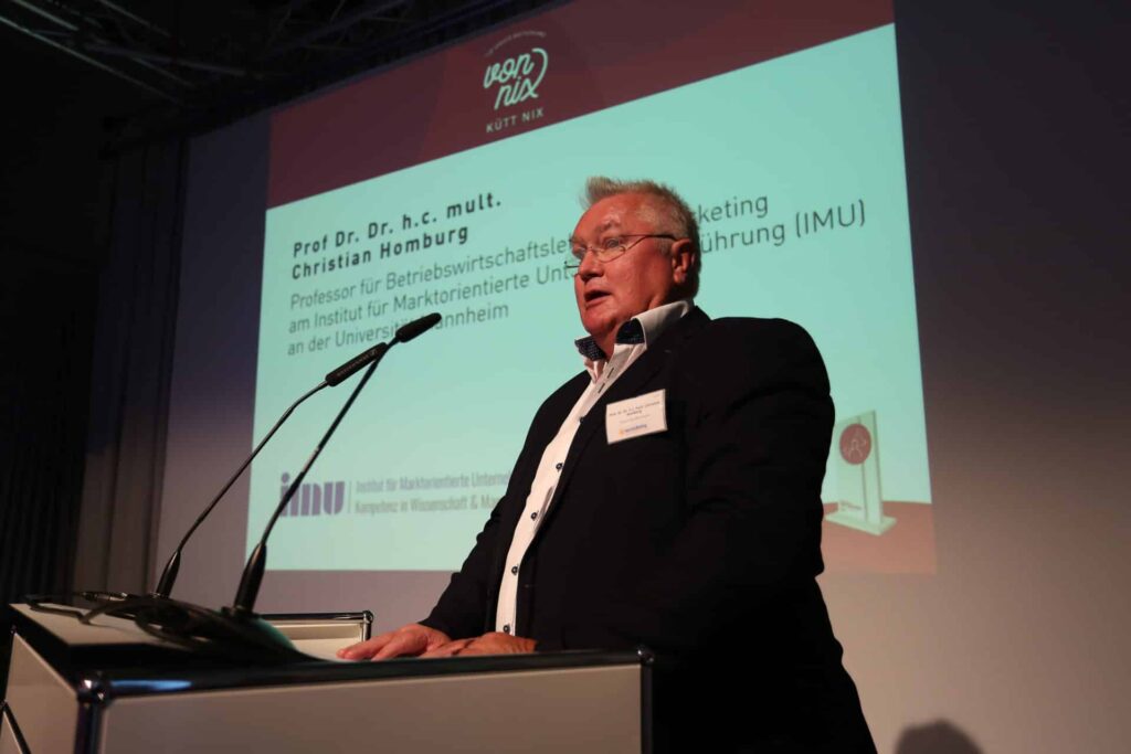 TOP SERVICE DEUTSCHLAND Preisverleihung mit Prof. Dr. Dr. h. c. mult. Homburg