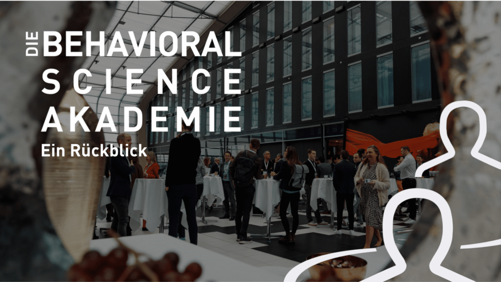 Ein Banner. Die Behavioral Science Akademie. Ein Rückblick. Impression des Tages